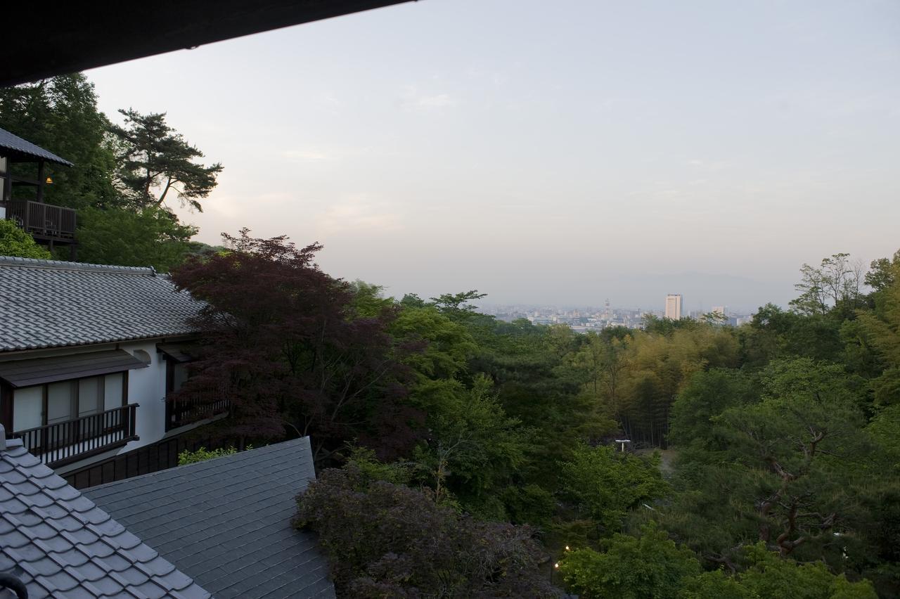 Takasaki Kannonyama Onsen Kinzanso Hotel Eksteriør billede